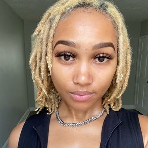 Meet your Posher, Jôn